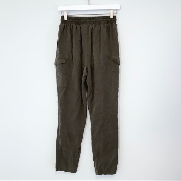Lovers + Friends high rise cropped cargo pants size small - Picture 5 of 5